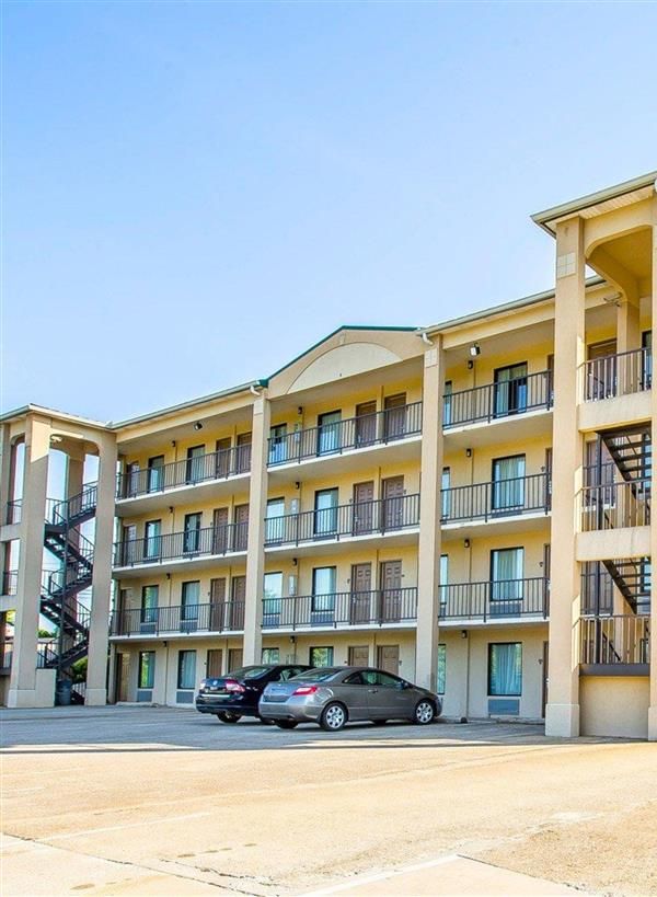 Quality Inn Dahlonega Near University - Dahlonega, GA