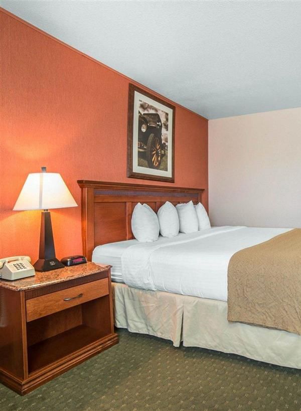 Quality Inn Winnemucca - Model T Casino - Winnemucca, NV