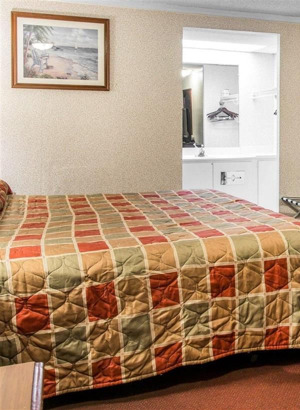Rodeway Inn Madison Heights - Detroit - Birmingham, MI