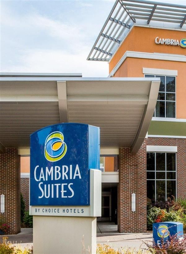 Cambria Hotel Traverse City - Traverse City, MI