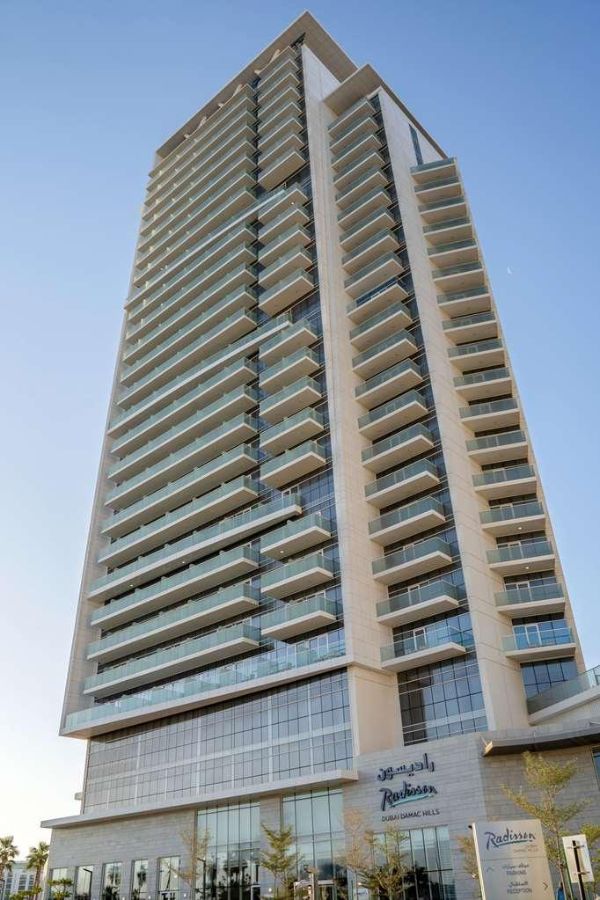 Radisson Hotel Dubai Damac Hills - ドバイ