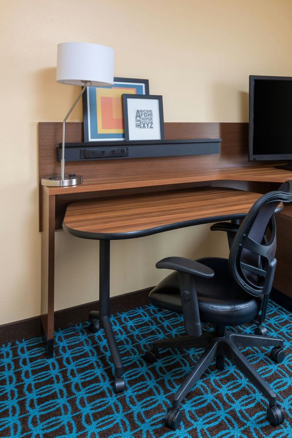 Fairfield Inn And Suites By Marriott Lubbock - Lubbock, TX