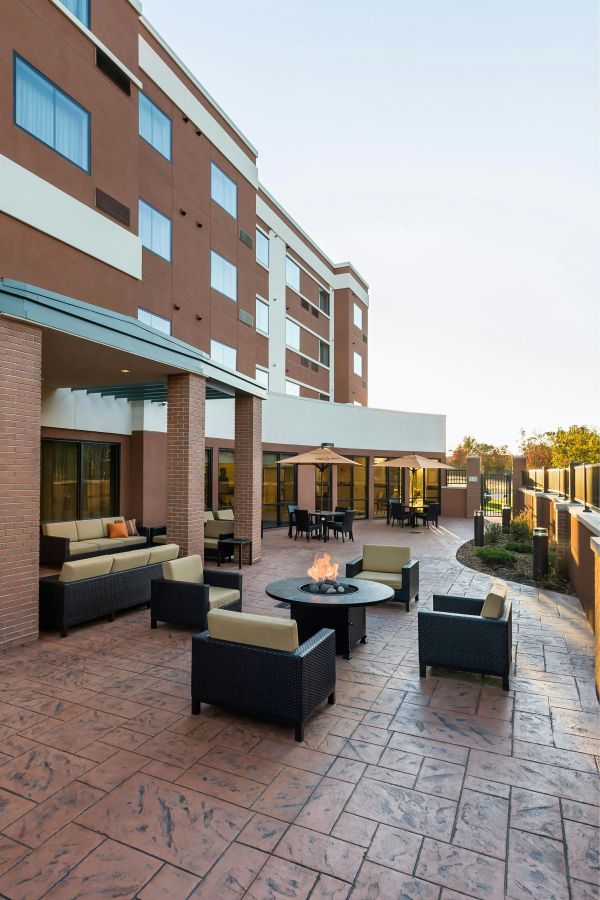 Courtyard By Marriott Kalamazoo Portage - ポーティジ, MI