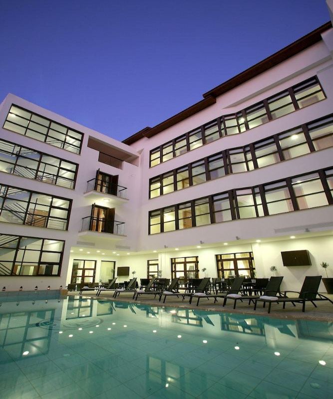 Royiatiko Hotel (Nicosia)
