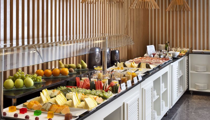 Sala de desayunos - NH Canciller Ayala Vitoria
