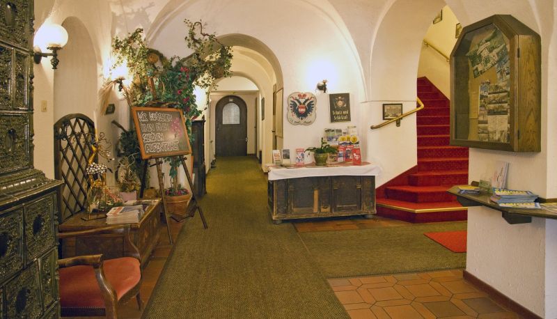 Hal - HOTEL SCHWARZER ADLER - MARIAZELL
