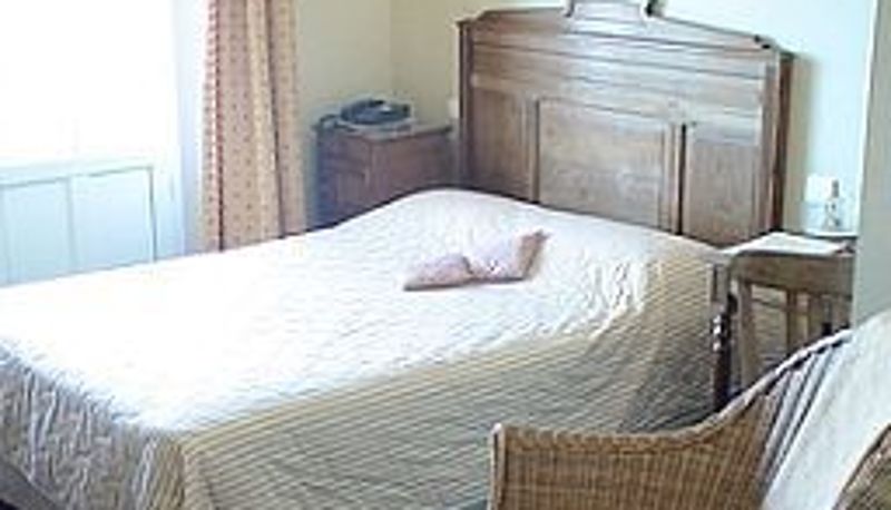 Room - Frederic