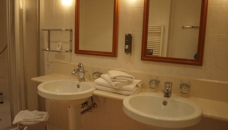 Badezimmer - Aurelia Hotel St. Hubertus