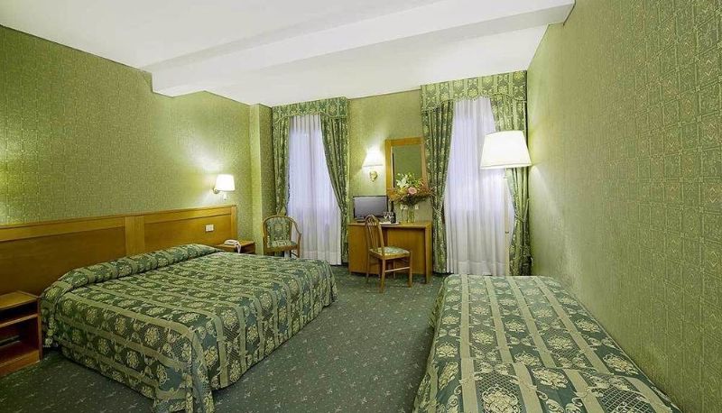 Habitación triple - Hotel Spagna