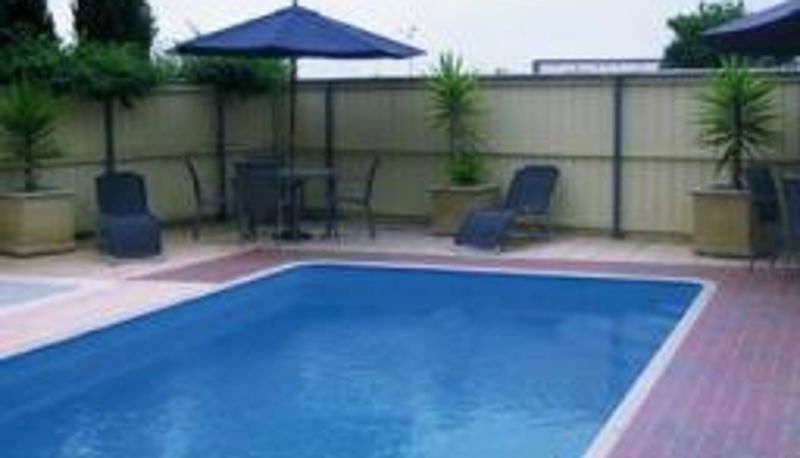 Piscina - Parkside Motel Geelong