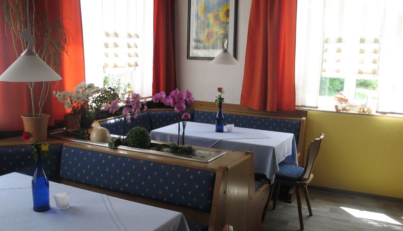 Breakfast room - Leupold