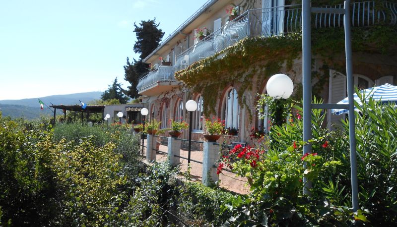 Zewnętrzna część hotelu - Hotel Vittoria