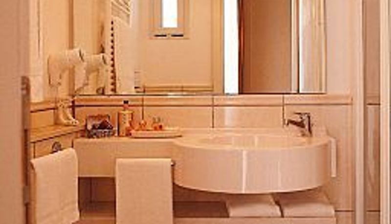 Bagno - Hamil Town Hotel