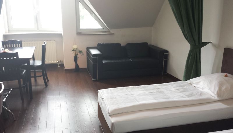 Dreibettzimmer - Domino