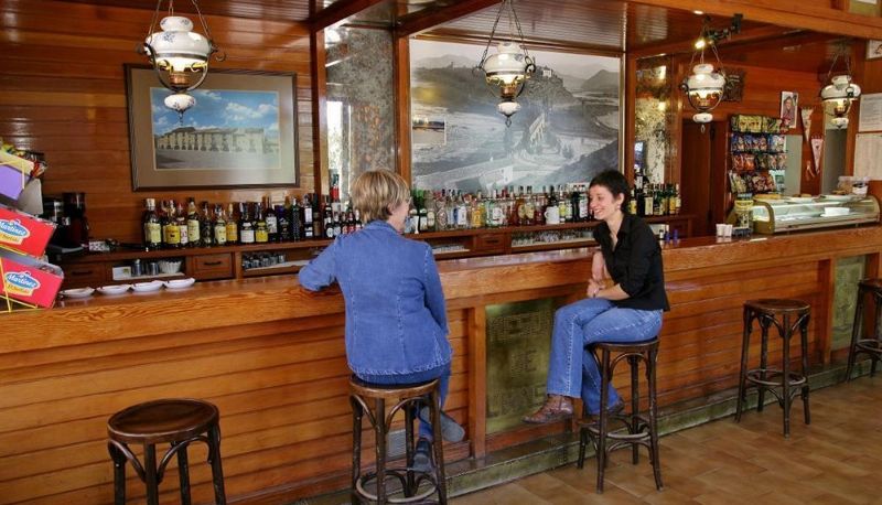 Bar - Hotel Mesón de L'Ainsa