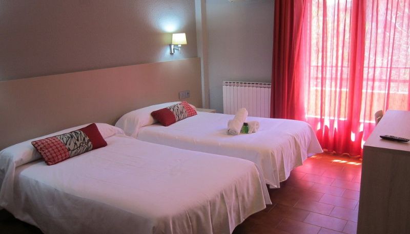 Chambre avec balcon - Hotel Mesón de L'Ainsa