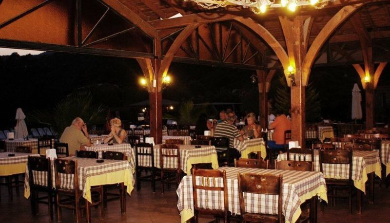 Restaurant - Pink Palace Hotel - All Inclusive