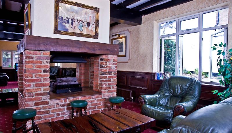 Bar - The Cedars Hotel & Restaurant