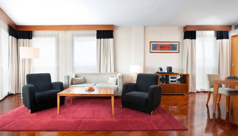 Suite - NH Malaga