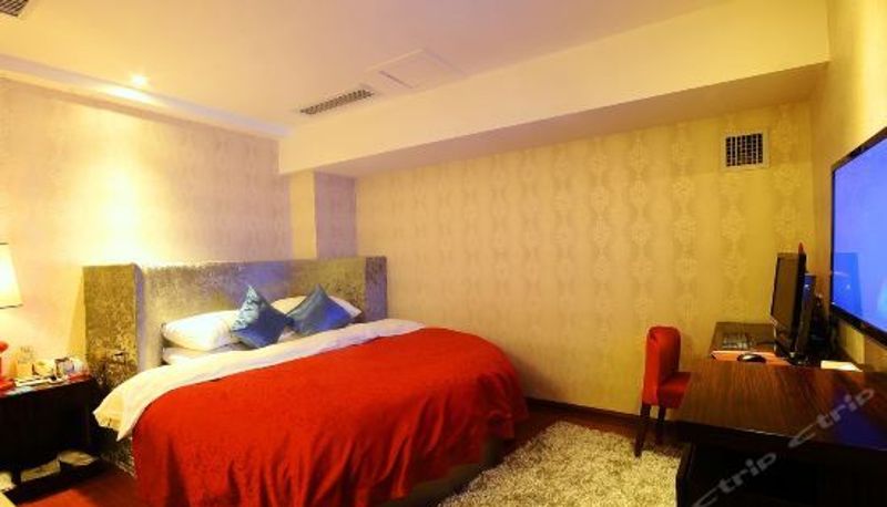 Suite - Zhejiang Hotel (Liupanshui Shuicheng Ancient Town)