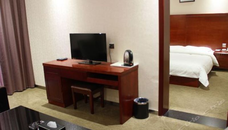 Suite - Huijinyuan Hotel