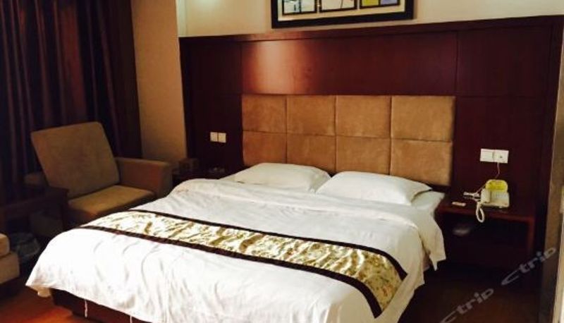 Camera superior - Baihe Hotel (Foshan Daliang)