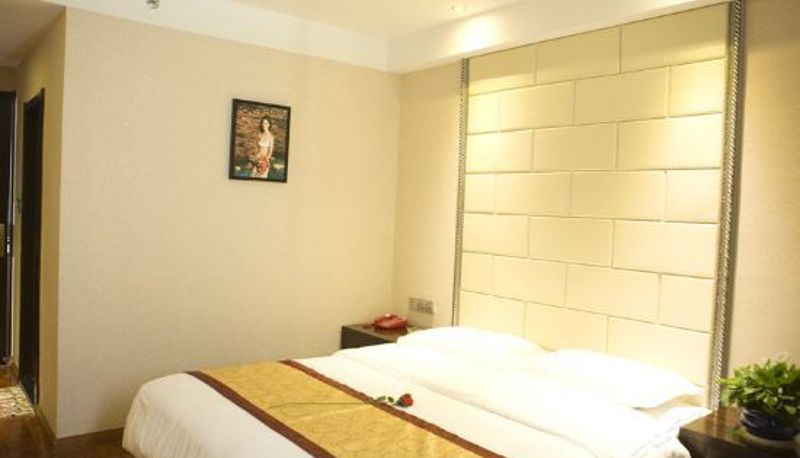 Camera superior - Nadi Fashion Hotel