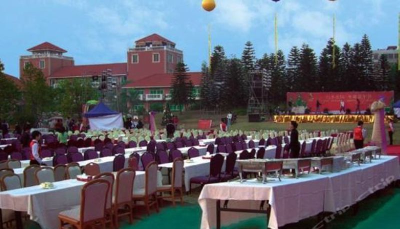 Widok wnętrza - Baining Hotel