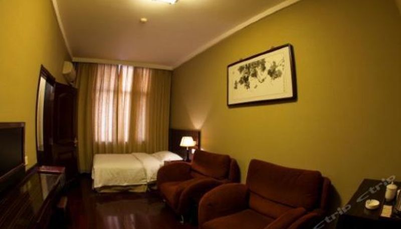 Tripla - BEIJING YUETAN HOTEL