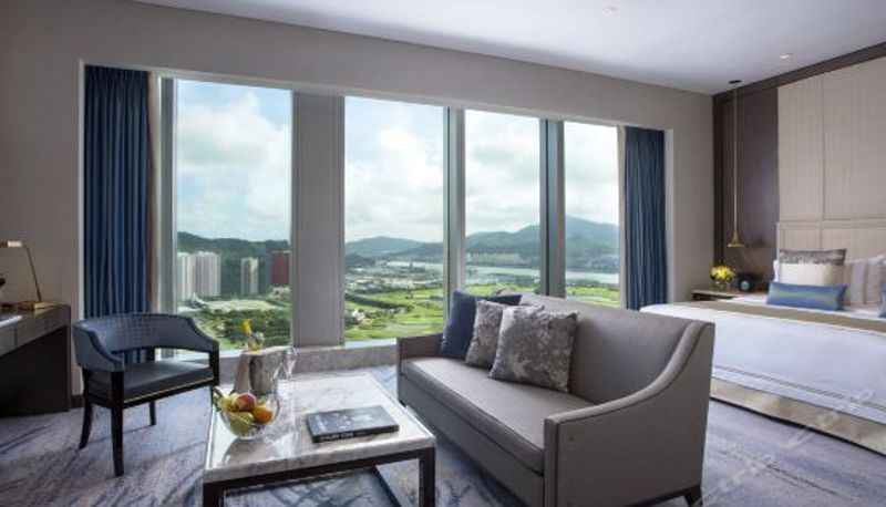 Suite - Studio City Hotel