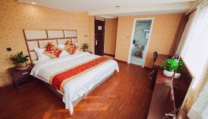 Camera superior - Tyrone Hotel