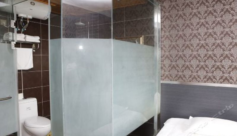 Camera standard - Huangjinshan Hotel