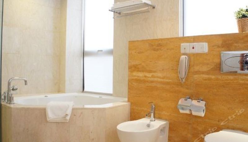 Widok wnętrza - Howard Johnson All Suites Hotel Suzhou