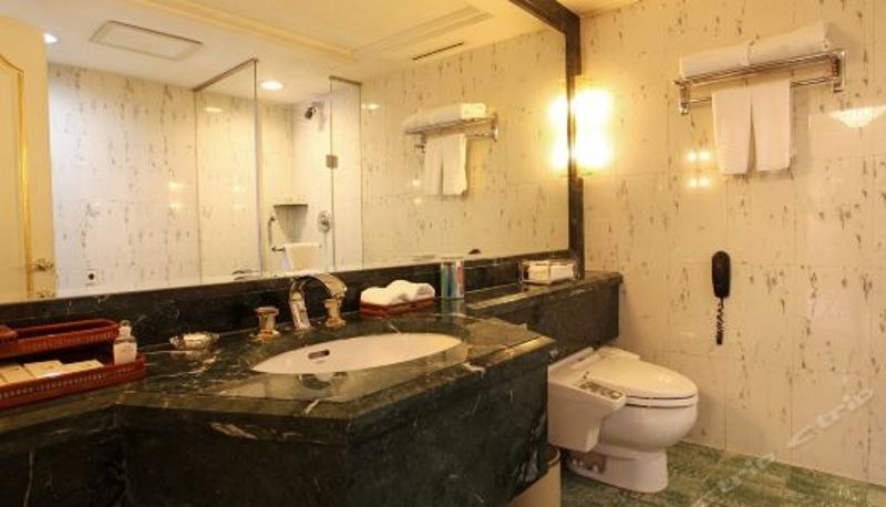 Suite - New Grand Dynasty Hotel