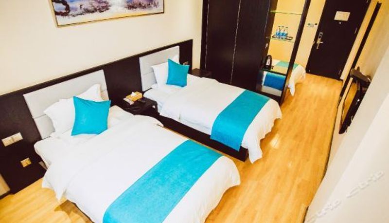 Dreibettzimmer - Duoha Boutique Hotel (Xi'an Bell and Drum Tower Huimin Street)