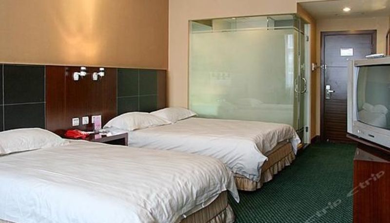 Habitación familiar - Longda Holiday Hotel