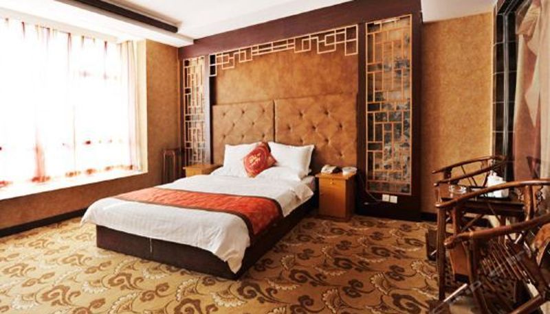 Suite - Linzhongyue Hotel