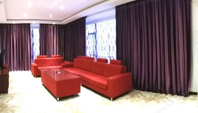 Suite - Linzhongyue Hotel