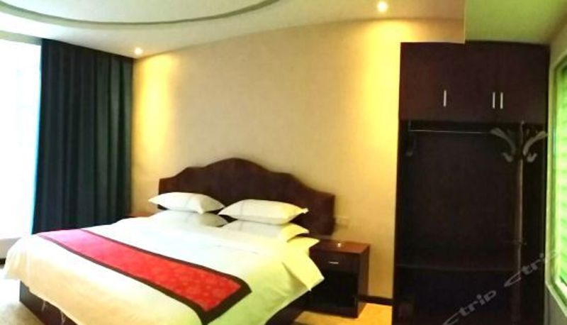 Suite - Linzhongyue Hotel