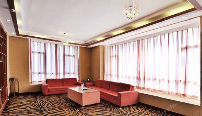 Suite - Linzhongyue Hotel