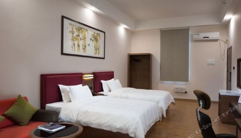 Camera business - Happy Star Hotel