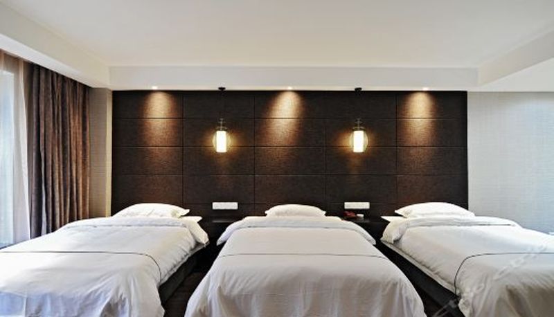 Pokój trzyosobowy - Vienna Zhihao Hotel (Guiyang Huaguoyuan Twin Towers)