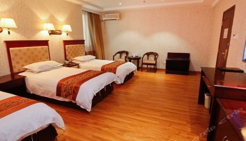 Driepersoonskamer - Jinrui Hotel