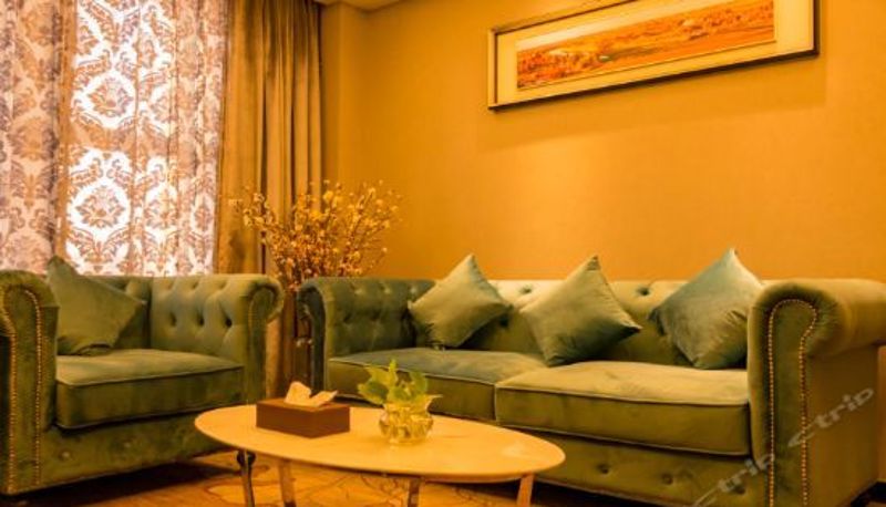 Suite - ROYAL BUSINESS FINE HOTEL