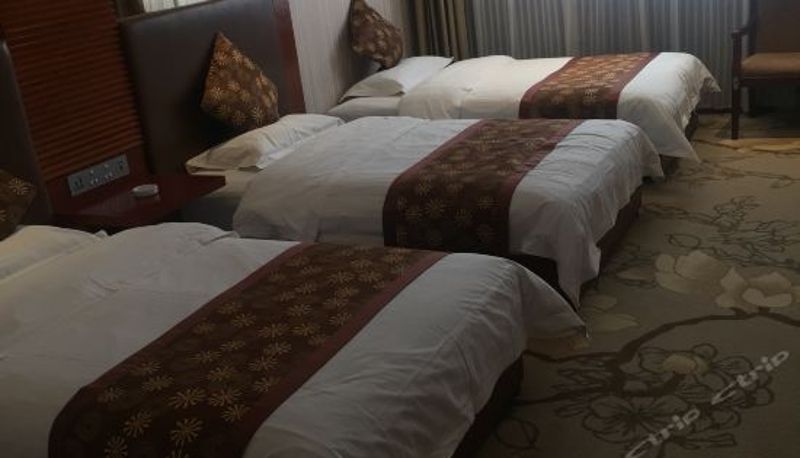 Habitación triple - Tianma Hotel