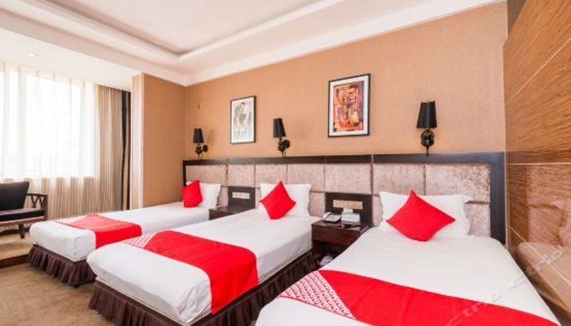 Chambre triple - GUO ZHAN BUSINESS HOTEL