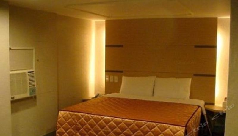 Suite - Lion City