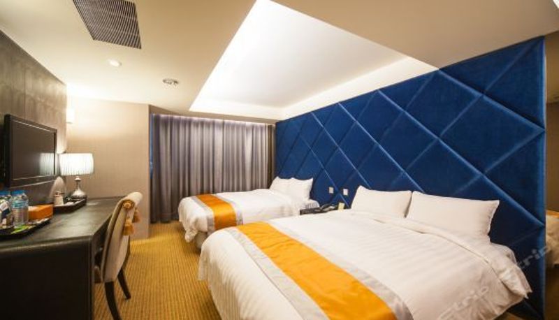 Habitación familiar - Ren Mei Fashion Hotel