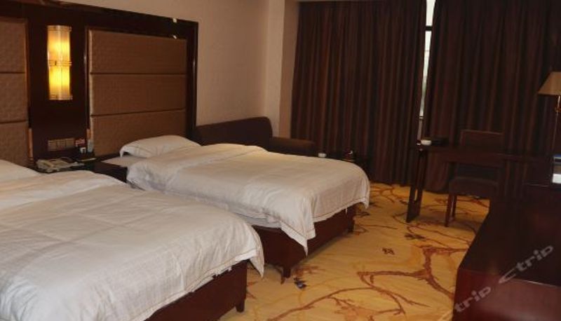Chambre triple - Celebrity City Hotel