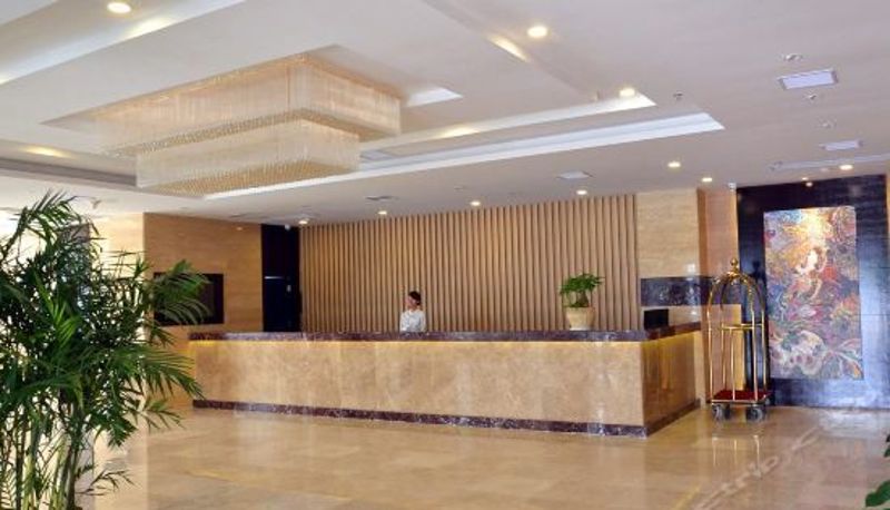 Recepcja - Heyi Hotel (Wuhan Guanggu Square)
